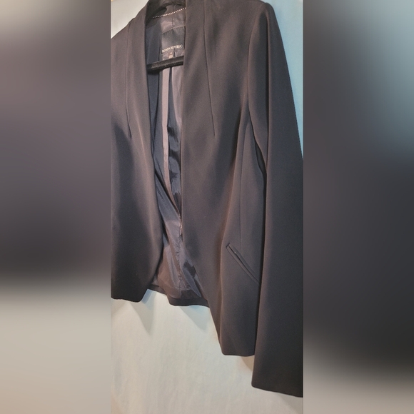 Banana Republic No-Button Blazer - Picture 4 of 6